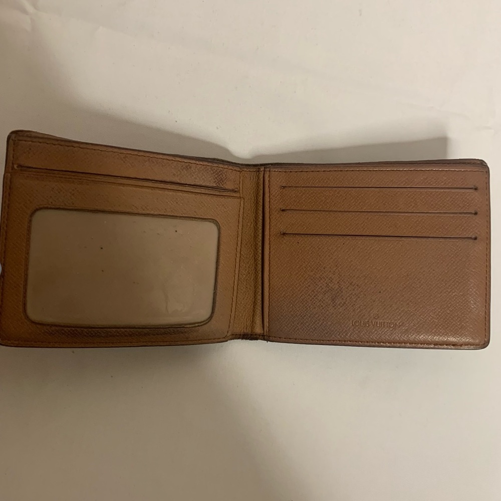 S O L D Louis Vuitton Bifold Monogram Wallet - Picture 10 of 17